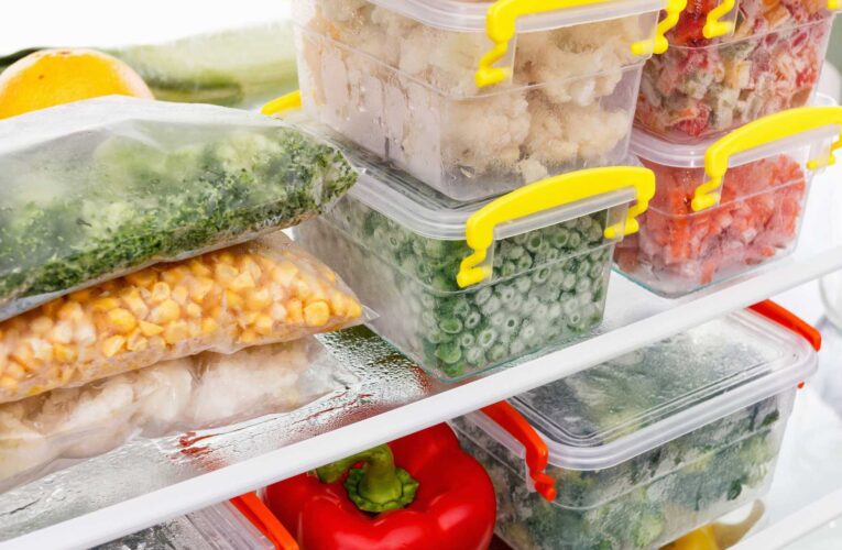 Bí kíp xử lý hết mùi hôi dễ dàng trong ngăn đông của tủ lạnh