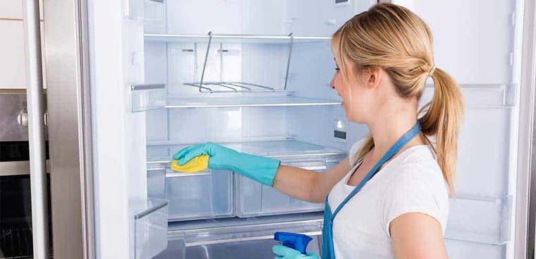 Bí quyết giúp xử lý những vết ố trong tủ lạnh