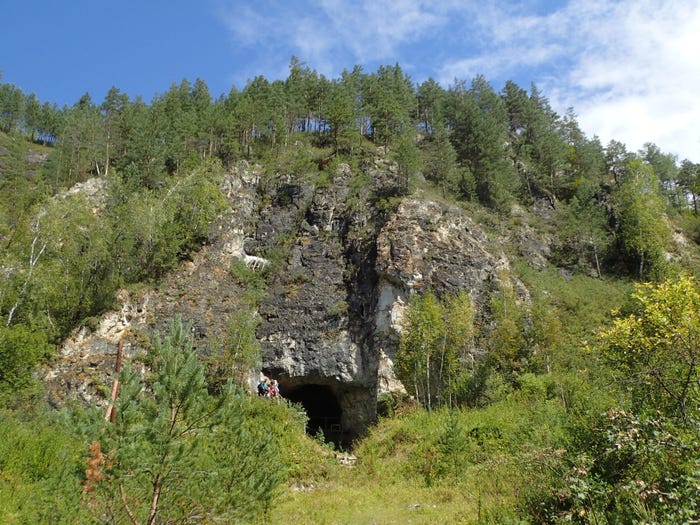 Tìm hiểu về hang động Denisova