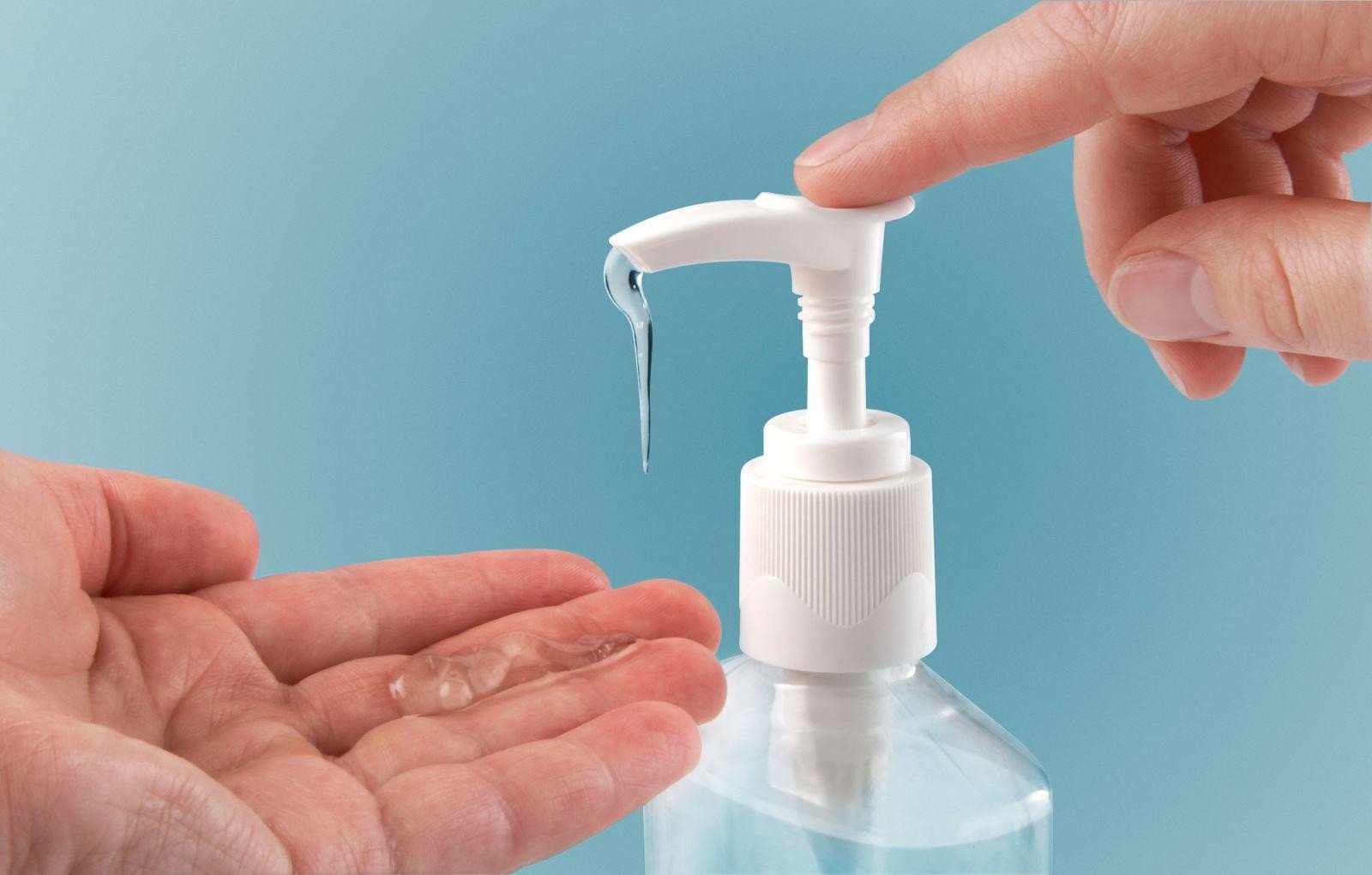 Phòng ngừa cảm lạnh và cúm bằng việc thường xuyên rửa tay bằng nước sát khuẩn