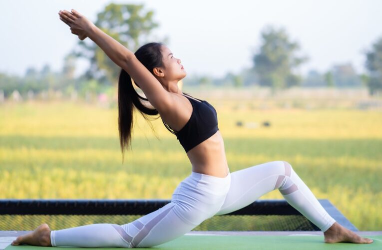 Tập yoga có giúp giảm cân không?